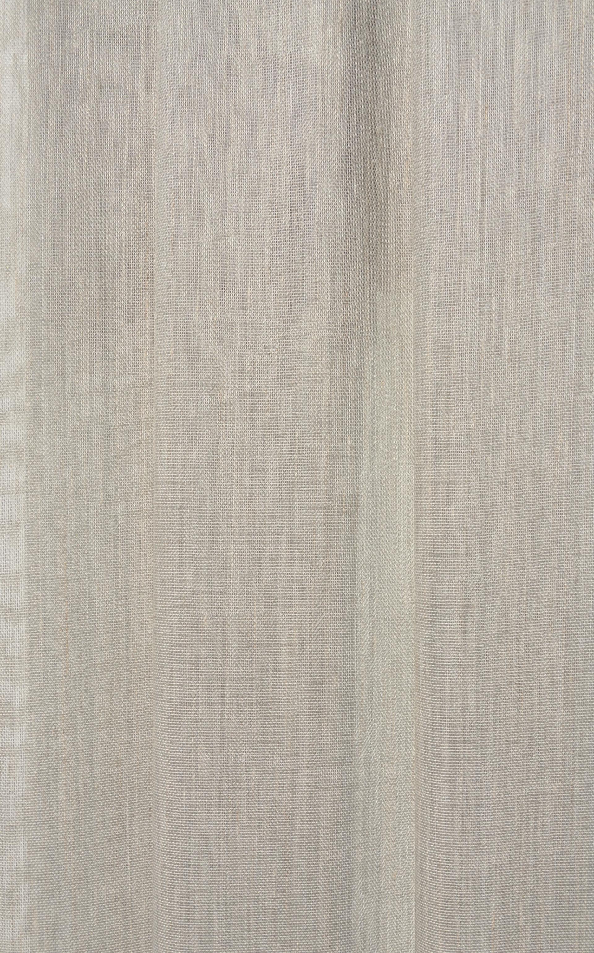 10915